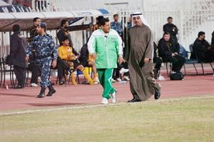 جمال الكاظمي وعبدالعزيز المطوع في احدى مباريات العربي