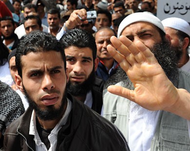 تصدّر الإسلاميين يثير قلق المسيحيين!