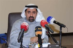 محمد بن نخي خلال المؤتمر الصحافي 	محمد ماهر﻿