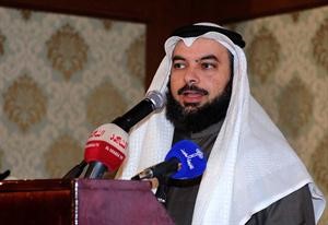 د جمعان الحربش يلقي كلمته