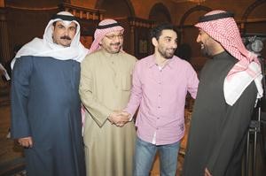 الماجد مع بعض محبيه واقربائه