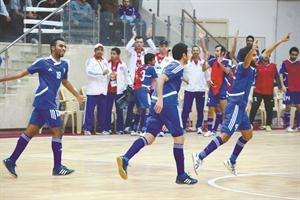 فرحة لاعبي ازرق الصالات بالتاهل لنهائيات كاس اسيا﻿