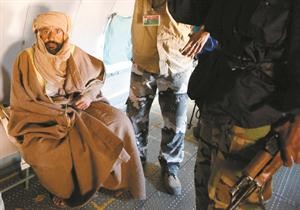 ﻿سيف الاسلام القذافي بعد اعتقاله﻿