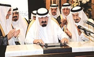 العاهل السعودي الملك عبدالله بن عبدالعزيز ال سعود خلال تدشين مشروع توسعة الحرم المكي