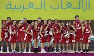 ﻿فرحة لاعبات لبنان باللقب﻿
