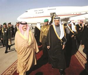 الملك حمد بن عيسى وصاحب السمو الملكي الامير سلمان بن عبدالعزيز﻿