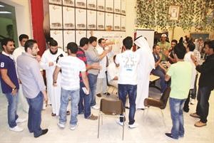 انصار قائمة الطب المساعد خلال انتخابات الجمعيات والروابط في الجامعة