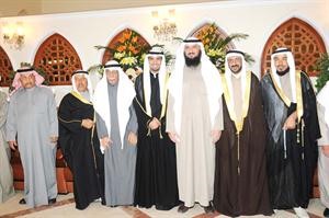 صالح الضاعن ودفهد الخنة ومحمد المطر يباركون