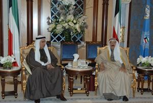 صاحب السمو الامير الشيخ صباح الاحمد مستقبلا صالح الفضالة﻿