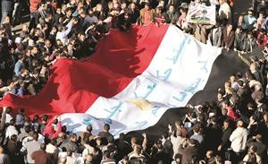 الاف المصريين يتظاهرون ضد المجلس العسكري في جمعة رد الشرف بالتحرير امس افپ 