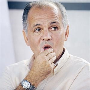 مدرب الارجنتين اليخاندرو سابيلا