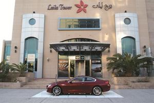 سيارة BMW امام برج ليلى﻿