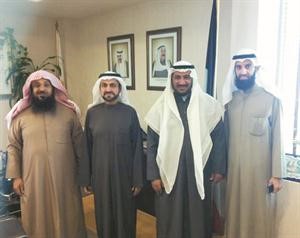 جانب من لقاء الوزير صفر مع مسؤولي المبرة
