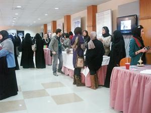 جانب من المشاركين في المعرض﻿