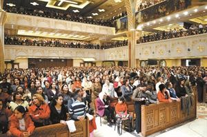 الاف المسيحيين شاركوا في القداس﻿