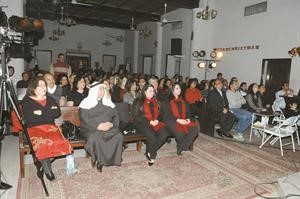 الاب عمانويل غريب مشاركا في القداس﻿