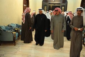 مرشح الدائرة الرابعة سعد الخنفور خلال دخوله الديوان	سعود سالم﻿