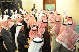جانب من الحضور بديوان الخنفور﻿