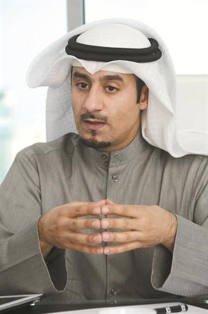 دعلي جمال متحدثا﻿