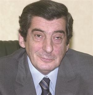 ايلي الفرزلي