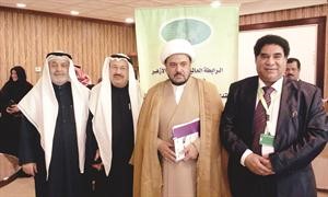 الشيخ راضي حبيب مع دعلي مهران على هامش المؤتمر﻿