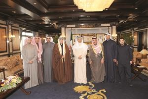  وسموه مستقبلا مصطفى الشمالي وابراهيم الغانم وفريق عمل الجمارك﻿