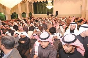 جانب من الحضور بديوان الخرينج﻿