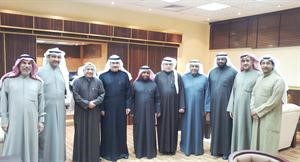 هيئة تدريس الجامعة والتطبيقي خلال اللقاء
