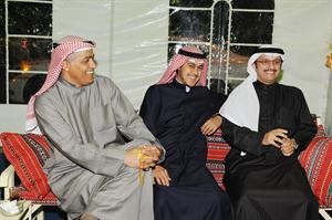 حمد الصايغ ونجله مع شايع الشايع