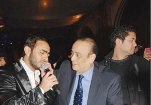 تامر حسني مع والده﻿