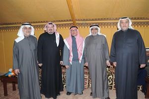 عبدالصمد ولاري مع بعض الحضور
