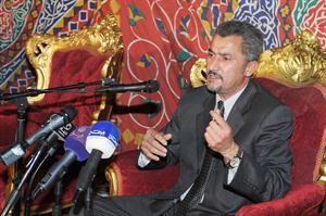 دمحمد الموسوي متحدثا
