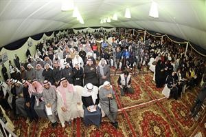 جانب من الحضور في مقر عادل الخرافي