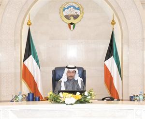 سمو رئيس الوزراء الشيخ جابر المبارك مترئسا جلسة مجلس الوزراء
