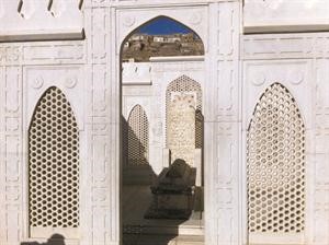 قبر الامبراطور بابور