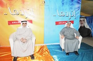 احمد لاري وعدنان عبدالصمد خلال افتتاح مقرهما الانتخابي