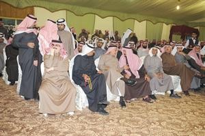 ناخبو الخامسة في مقر ماضي الهاجري