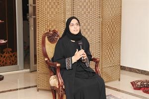 مرشحة الدائرة الثانية عروب الرفاعي متحدثة للحاضرات﻿