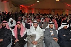 صلاح العبدالجادر مع الحضور
