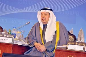 دعادل الفلاح متحدثا في الندوة﻿