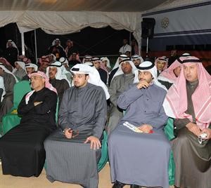 خالد الفضالة وجانب من الحضور﻿