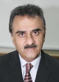 د عباس رمضان