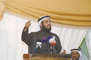 فلاح الصواغ اثناء افتتاح مقره الانتخابي مساء امس خالد مكي