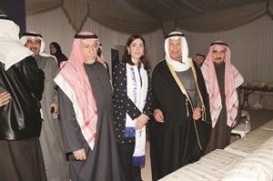 د رولا دشتي متوسطة عبدالمطلب الكاظمي وبعض الحضور