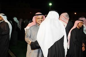 جمال الشهاب مباركا لفيصل اليحيى