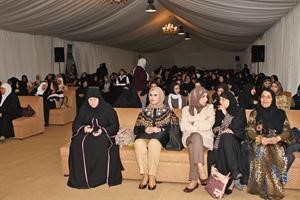 بعض الناخبات في المقر الانتخابي للكندري