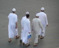 «الأمر بالمعروف والنهي عن المنكر» تبدأ بألف عصا كهربائية بالإسكندرية