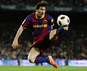 ليونيل ميسي يقود برشلونة امام ريال بيتيس﻿