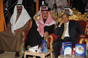 عبدالله النيباري وبدر الحميضي ويوسف البداح في مقر العبدالجادر