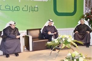 عبدالرحمن العنجري ودحمد المطر ومبارك الحجرف في افتتاح المقر الانتخابي مساء امس الاول خالد مكي